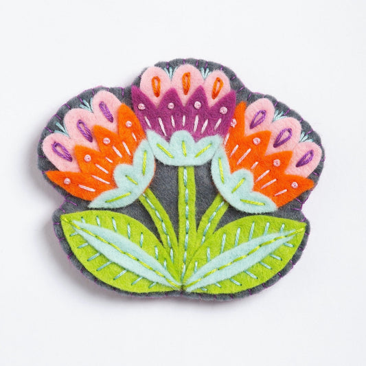 “ Daves Flower Brooch” felt craft kit